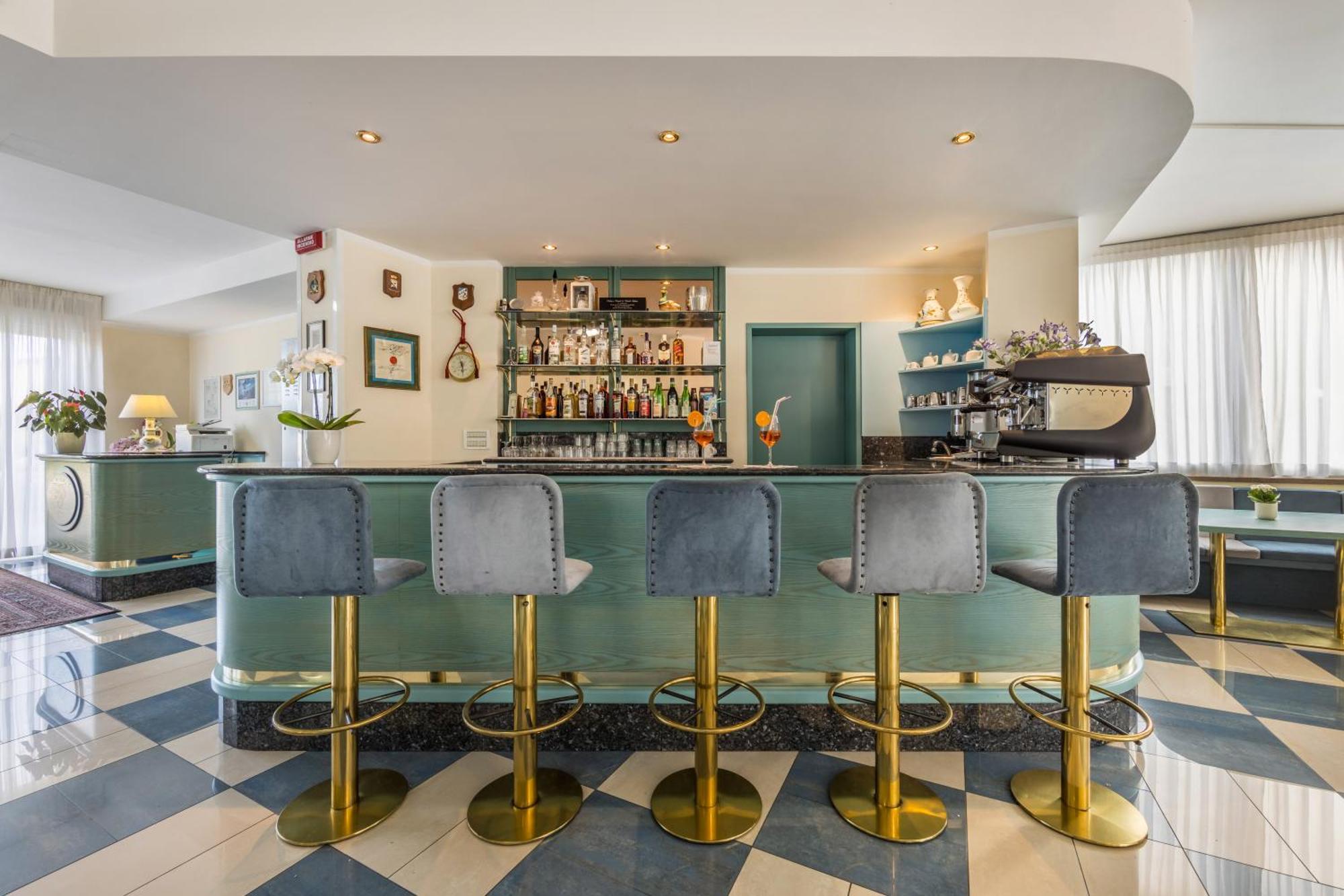 Aviano Palace Hotel מראה חיצוני תמונה